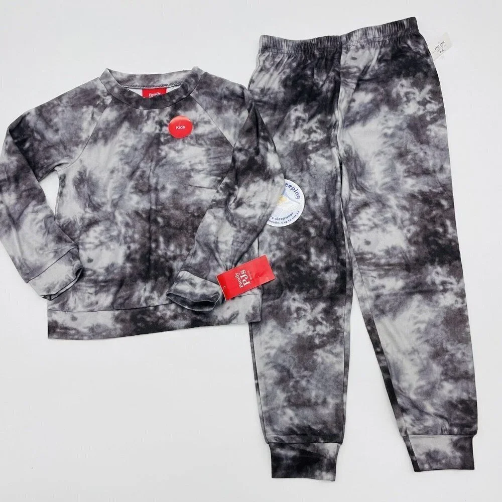 Christmas Family Pajamas Matching Little Kid XS 4/5 2 Piece Tie-Dyed PJ Set 1650